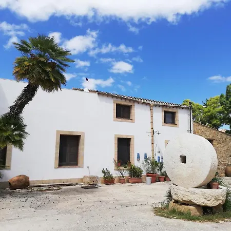 Casa Di Paolo - Al Baglio Feriehus *